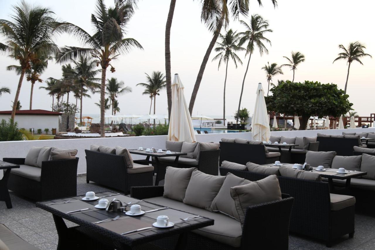 Sunbeach Hotel & Resort Bakau Exterior photo